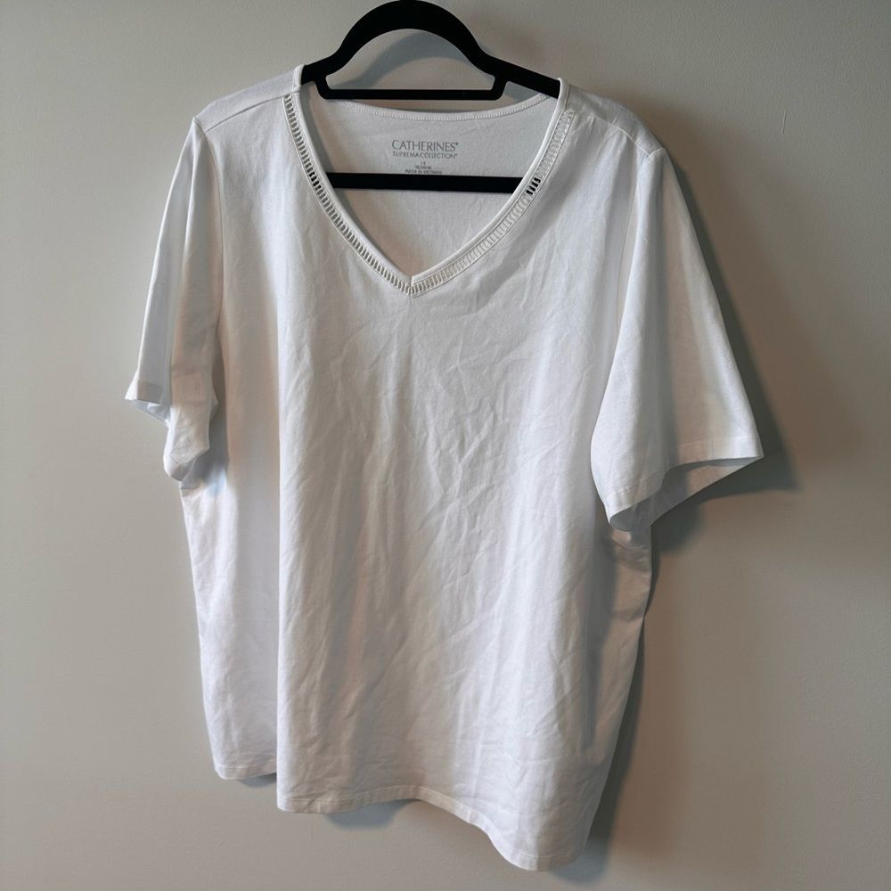 Catherines Suprema Collection Short Sleeve White Crochet V- Neck T-Shirt Size 1X
